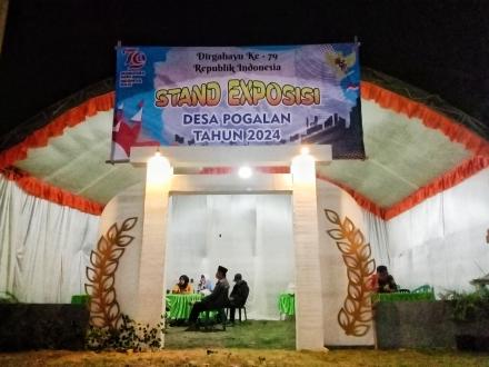 STAND EXPO DESA POGALAN DI LAPANGAN BENDOEJO TAHUN 2024